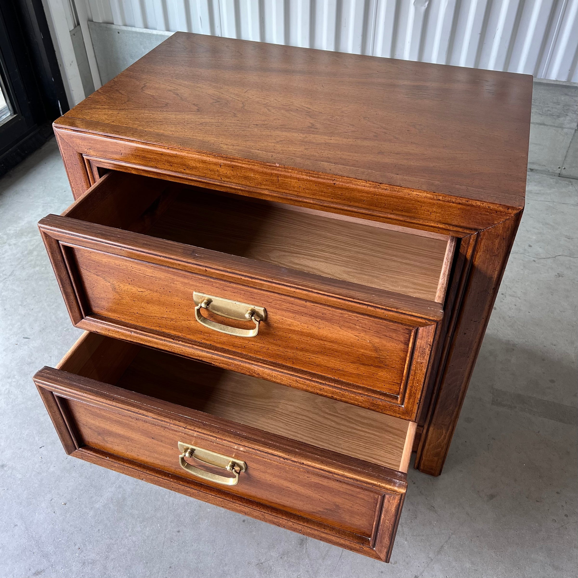 Nightstand Only) Vintage Huntley by Thomasville Campaign Style 2