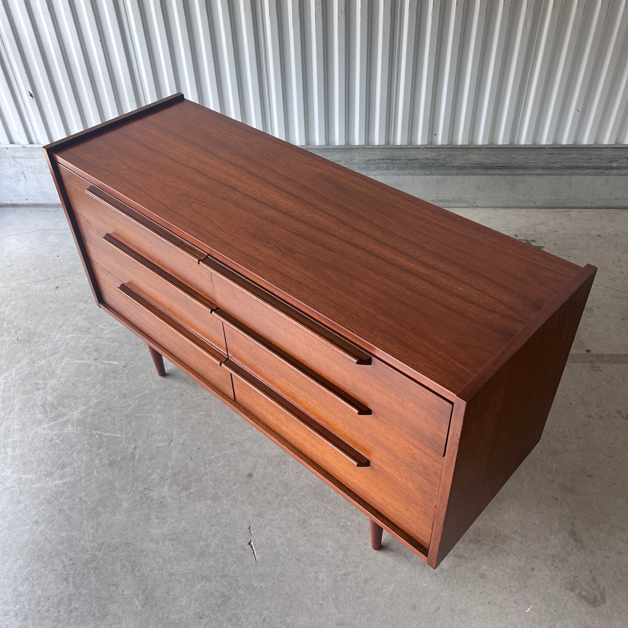 Vintage Mid Century Modern 2-Piece Bedroom Set by United