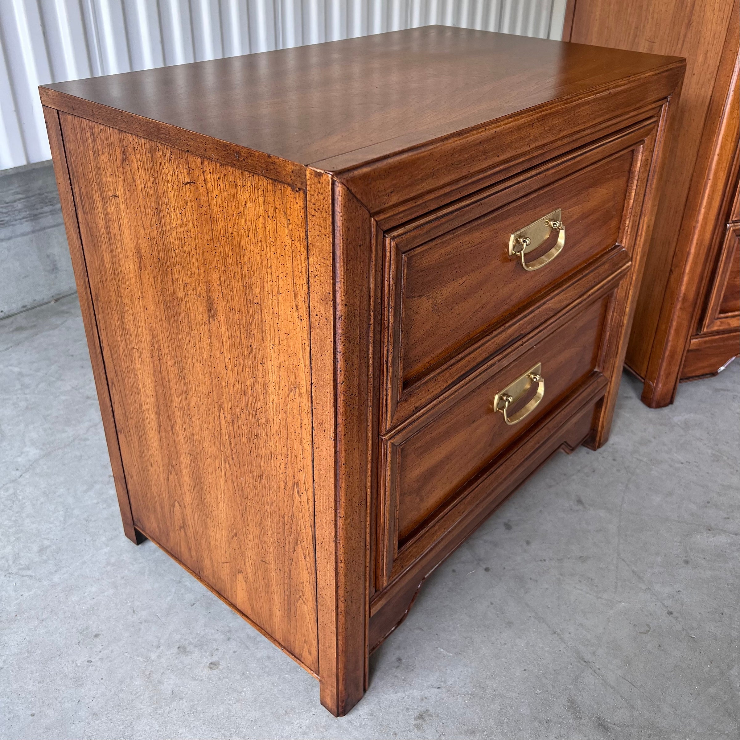 Nightstand Only) Vintage Huntley by Thomasville Campaign Style 2