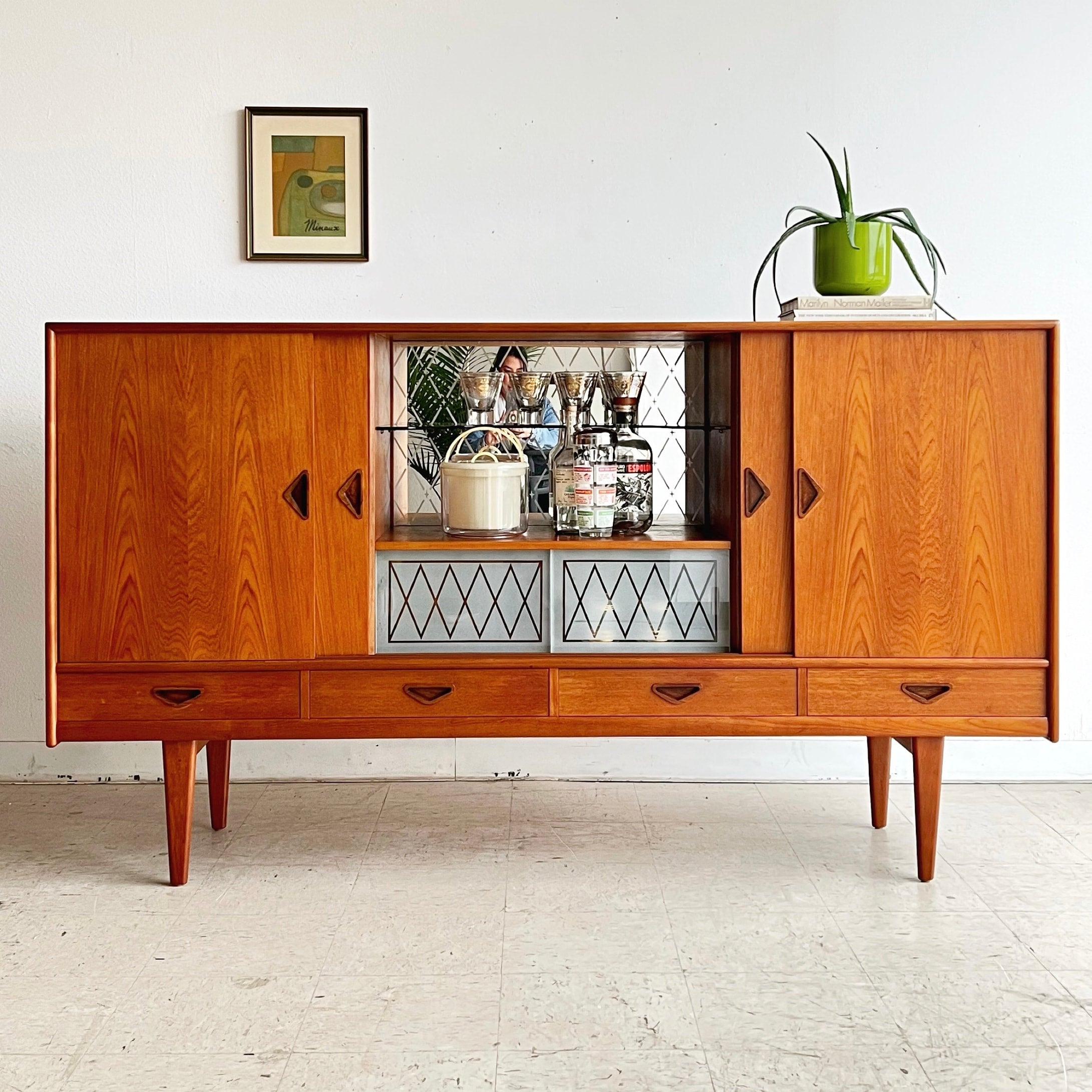 Harvey norman hotsell drinks cabinet